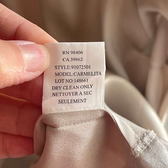 THEORY Carmelita Champagne Silk Spandex Blend Tank Chain Accent Pocket Medium - Picture 6 of 8